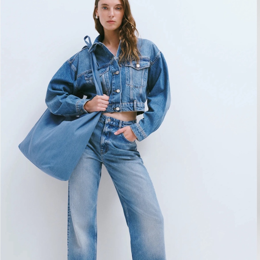 REFORMATION Oversized Vittoria Tote - Picture 6 of 15